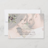 Ivory Olive Monogram Photo Wedding RSVP Karte (Vorderseite)