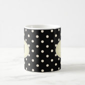 Ivory Polka Dots auf Schwarz-Gelb-Monogramm Kaffeetasse (Mittel)