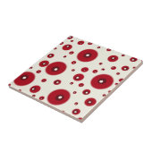 Ivory Red Dots Funky Whimsical Circle Pattern  Fliese (Seite)