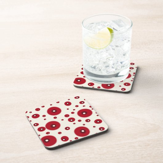 Ivory Red Dots Funky Whimsical Circle Pattern  Getränkeuntersetzer (Rechte Seite)