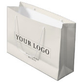 Ivory Simple Minimal Business Logo-Geschenk Große Geschenktüte (Vorderseite Schrägansicht)