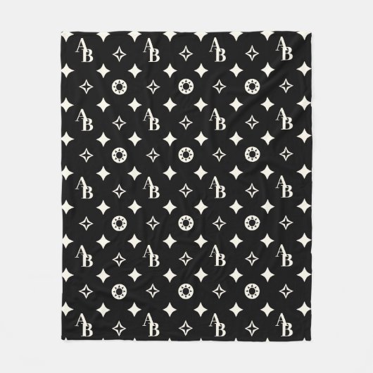 Ivory White Custom Initial Monogram Pattern Black Fleecedecke (Vorderseite)