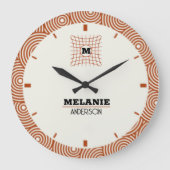 Ivory with White Geometric Monogram Elegant Gift Große Wanduhr (Vorderseite)