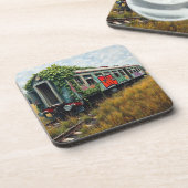 Ivy and Graffiti Covered Abandoned Train Getränkeuntersetzer (Linke Seite)