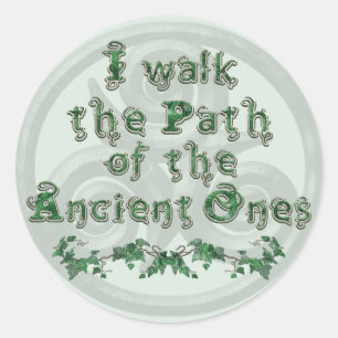 Ivy Triskel Runder Aufkleber