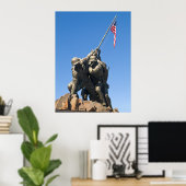 Iwo Jima - Frontalansicht Poster (Heimbüro)