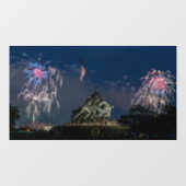 Iwo Jima Memorial Während des Feuerwerks am 4. Jul Fensteraufkleber (Blatt)