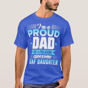 Ix27M EIN STOLZER VATER MIT EINEM KOSTENLOSEN PHAN T-Shirt