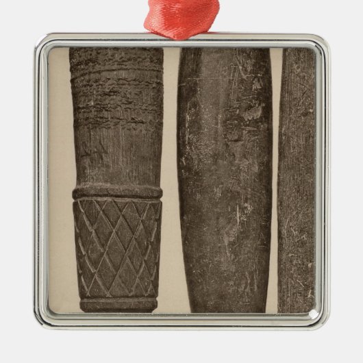 IX Steinrohre, so Calif Silbernes Ornament (Vorne)