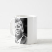 J.F.K. KAFFEETASSE (Vorderseite Links)
