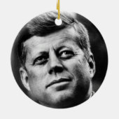 J.F.K. KERAMIKORNAMENT (Hinten)