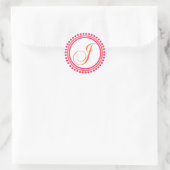 J Monogramm (rosa/orangefarbener Punktkreis) Runder Aufkleber (Tasche)