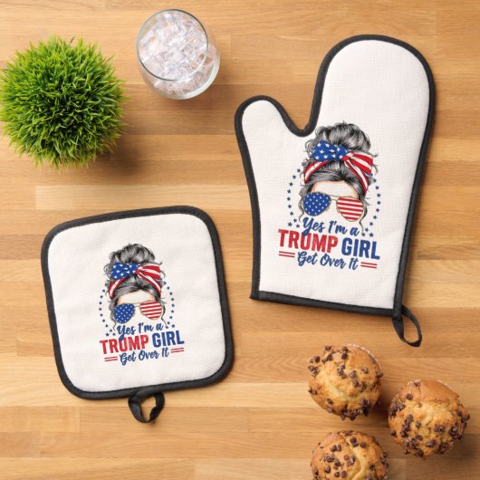 Ja, ich bin ein Trump-Mädchen, das sich darüber hi Ofenhandschuh & Topflappen-Set (Oben Unten)