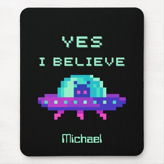 Ja, ich glaube, Alien Flying UFO Spaceship Pixel A Mousepad (Vorne)