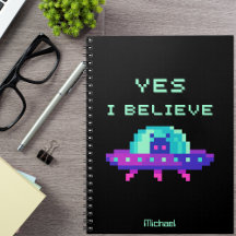 Ja, ich glaube, Alien Flying UFO Spaceship Pixel A