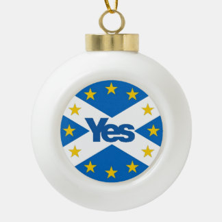 Ja zu einem unabhängigen europäischen Schottland Keramik Kugel-Ornament