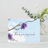 Jacaranda lila Blume am Baum Dankeskarte (Stehend Vorderseite)