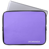 Jacaranda lila Farbname Laptopschutzhülle (Vorderseite)