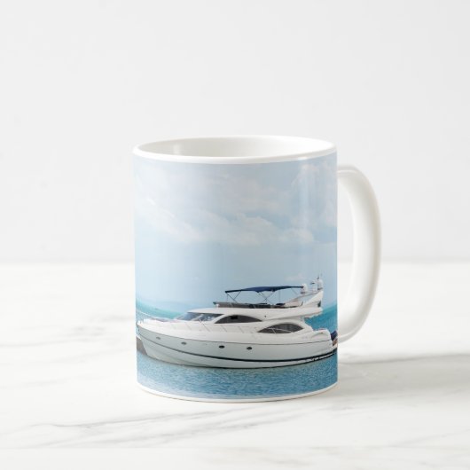 Jacht auf Bootsanlegestelle Kaffeetasse (VorderseiteRechts)