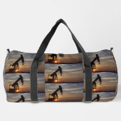 Jack der Ölpumpe bei Sonnenuntergang Necktie Duffle Bag (Rückseite)