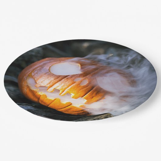 Jack-o-Lantern des kopflosen Pferdes Kopf an Flamm Pappteller (Schrägansicht)