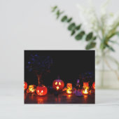 Jack-O-Lanterns bei Beängstigendem Halloween Postkarte (Stehend Vorderseite)