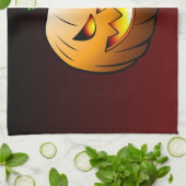 Jack O'lantern is lit for trick or treat Geschirrtuch (Gefaltet)