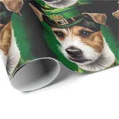 Jack Russell Dog in St. Patrick's Day Dress Geschenkpapier (Rolleneckpunkt)