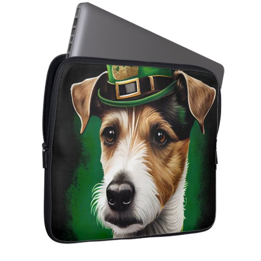 Jack Russell Dog in St. Patrick's Day Dress Laptopschutzhülle (Vorne Rechts)