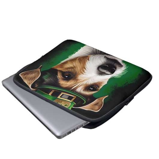 Jack Russell Dog in St. Patrick's Day Dress Laptopschutzhülle (Vorne Knopf)