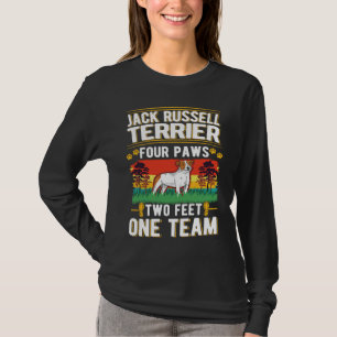 Jack Russell Terrier vier Pfoten zwei Füße ein Tea T-Shirt