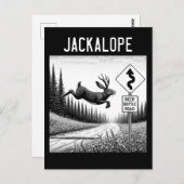 Jackalope springt über eine alte Straße Postkarte (Vorne/Hinten)