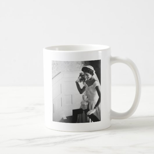 Jackie Kennedy, 1953 Kaffeetasse (Rechts)
