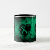 Jade Awareness Ribbon Grunge Herz Zweifarbige Tasse (Mittel)