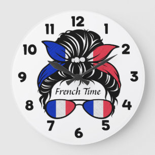 J'Adore France, French Time, Messy Bun Große Wanduhr