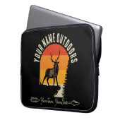 Jagd ADD NAME Außerhalb des Elk Wilderness Camp Laptopschutzhülle (Vorderseite Links)