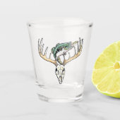 Jagd auf Bass mit Hirschschädel Schnapsglas (Vorderseite)