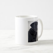 Jagd des schwarzen Labradors Kaffeetasse (VorderseiteRechts)