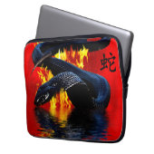 Jahr der Schlange Schwarze Schlange Chinesisches N Laptopschutzhülle (Vorderseite Links)