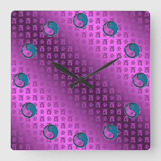 Jahr des Wasserhahns Quadratische Wanduhr