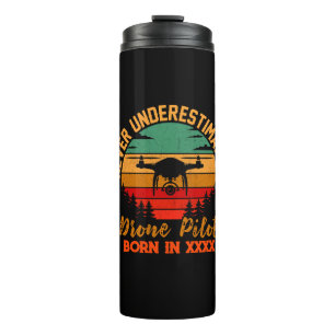 Jahr hinzufügen, Text ändern, Drohne nie unterschä Thermosbecher