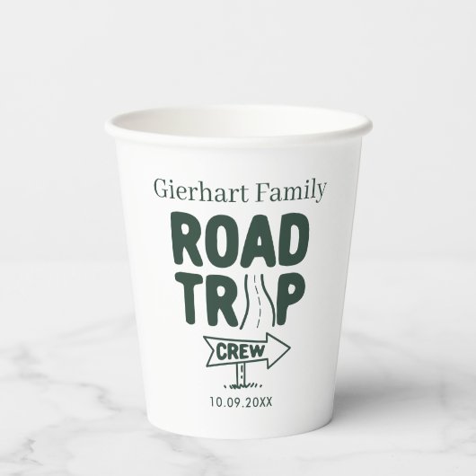 Jährliche Familienreise nach Maß maßgeschneidert Pappbecher (Rückseite)