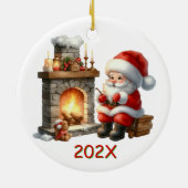 Jährlicher Weihnachtsmann am Feuer Keramik Ornament (Hinten)