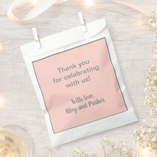 Jahrtausendrosa und Alter Geschenktütchen (Ausgeschnitten)