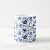Jakobobsflorale Blues über Weiß Kaffeetasse (Mittel)