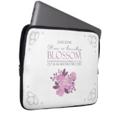 Jane Eyre - No Transitory Blossom - Pink Roses Laptopschutzhülle (Vorne Rechts)
