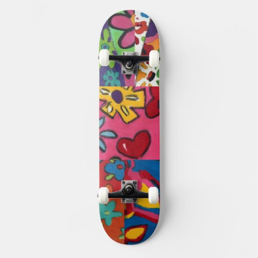 Janinas Blumenmuster Skateboard (Vorderseite)