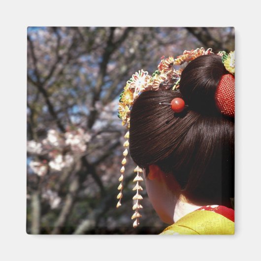 Japan, Kyoto. Hinteransicht nah-up von geisha's Magnet (Vorne)