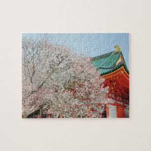 Japan, Kyoto. Kirschblüte des Shinto Puzzle
