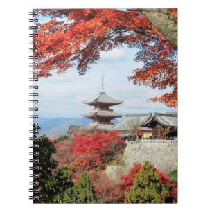 Japan, Kyoto. Kiyomizu-Tempel in Herbstfarben Notizblock